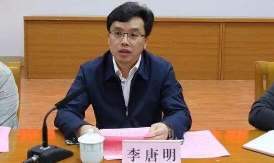 李唐明簡歷：玉林市工信局局長李唐明，曾任玉林市商務(wù)局局長，容縣縣委副書記、縣長，福綿區(qū)委常委、常務(wù)副區(qū)長