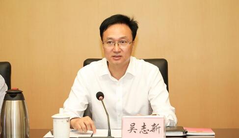 吳志新簡歷：欽州市人大副主任吳志新，曾任欽州市政府、市人大秘書長