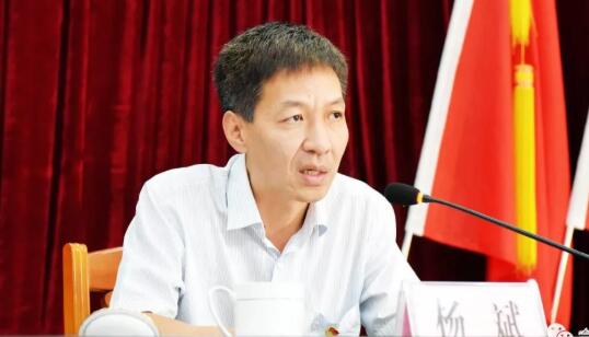 楊斌簡歷：柳州市委副書記、政法委書記楊斌，曾任北海市委常委、政法委書記、統(tǒng)戰(zhàn)部部長、合浦縣書記