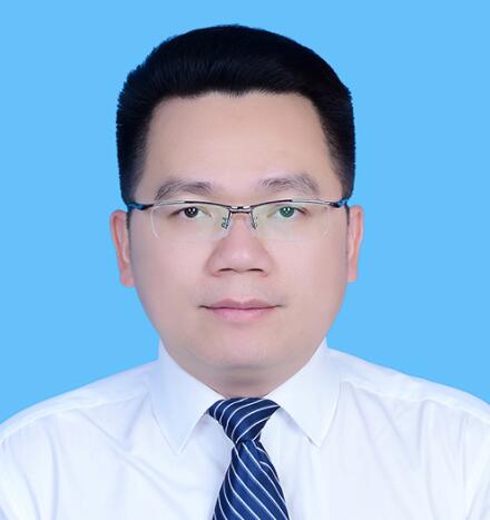 蒙啟鵬簡歷：百色市委副書記蒙啟鵬，曾任廣西團委書記、柳州市副市長、欽州副市長