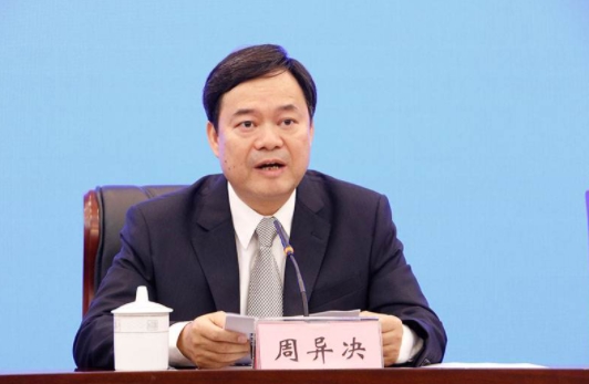 周異決簡歷：廣西自治區(qū)黨委常委、秘書長周異決，曾任百色市委書記、市長，南寧副市長