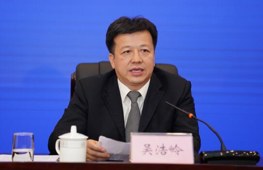 吳浩嶺簡歷：廣西產業(yè)園區(qū)改革辦副主任、投資促進局副局長吳浩嶺，曾任梧州市委常委、常務副市長