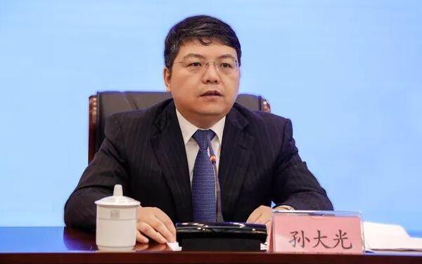孫大光簡(jiǎn)歷：陜西省委常委、宣傳部部長(zhǎng)孫大光，曾任廣西黨委常委、宣傳部部長(zhǎng)，南寧市長(zhǎng)，崇左市長(zhǎng)