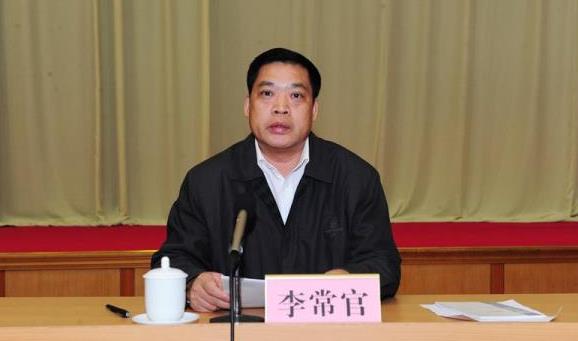 李常官簡歷：民政部副部長李常官，曾任廣西自治區(qū)副主席，玉林市委副書記