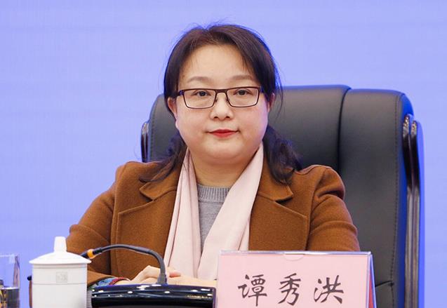 譚秀洪簡(jiǎn)歷：梧州市人大主任譚秀洪，曾任梧州市委副書記，北海市委常委、常務(wù)副市長(zhǎng)