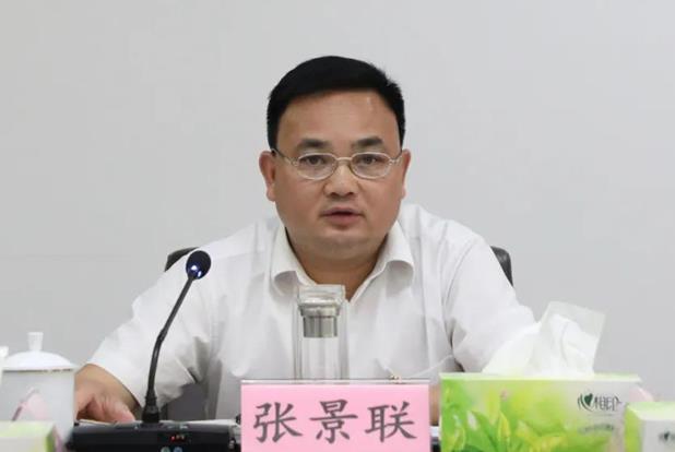 張景聯(lián)簡歷：貴港市副市長張景聯(lián)，曾任貴港市政府副秘書長，覃塘區(qū)委書記、區(qū)長，桂平市副書記、平南縣副書記