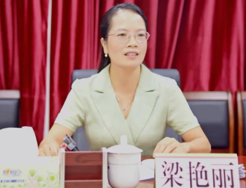梁艷麗簡歷：玉林市委巡察組組長梁艷麗，曾任北流市委常委、紀委書記，福綿區(qū)委常委、紀委書記