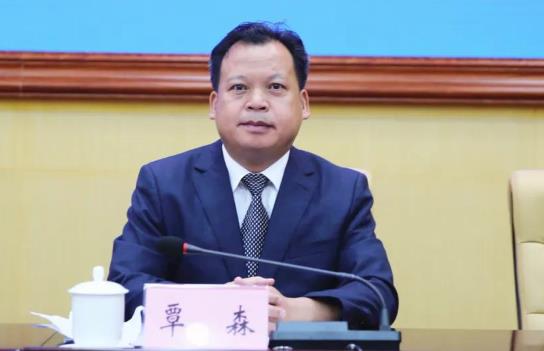 覃森簡歷：防城港市殘聯(lián)理事長覃森接受審查調(diào)查，曾任防城港市商務(wù)局局長，上思縣委副書記、縣長