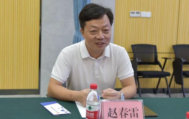 趙春雷簡歷：梧州岑溪市委書記趙春雷，曾任梧州市工信局局長、政府副秘書長，藤縣縣委常委、組織部部長